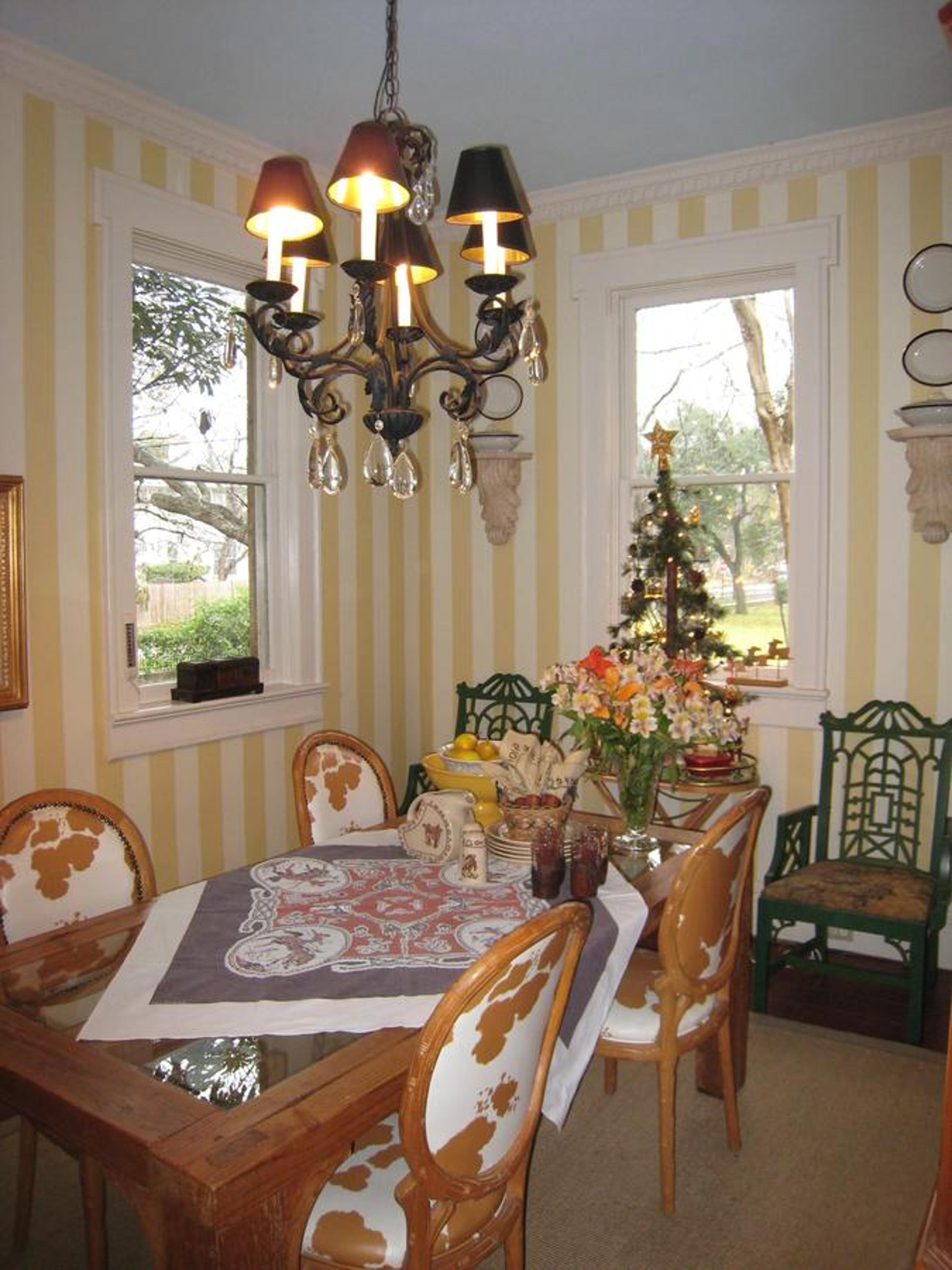 Belle Oaks Inn