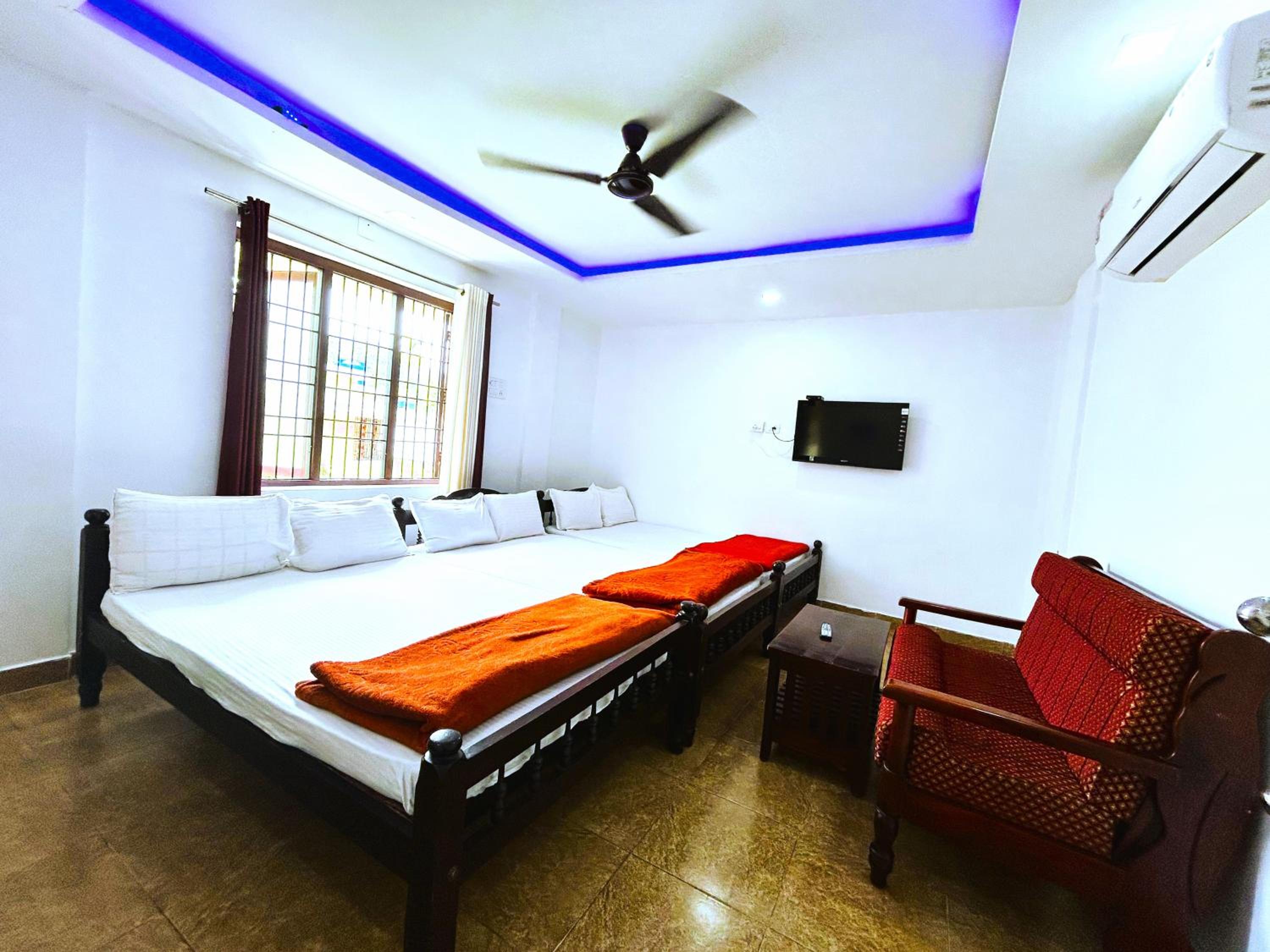Deluxe Residency