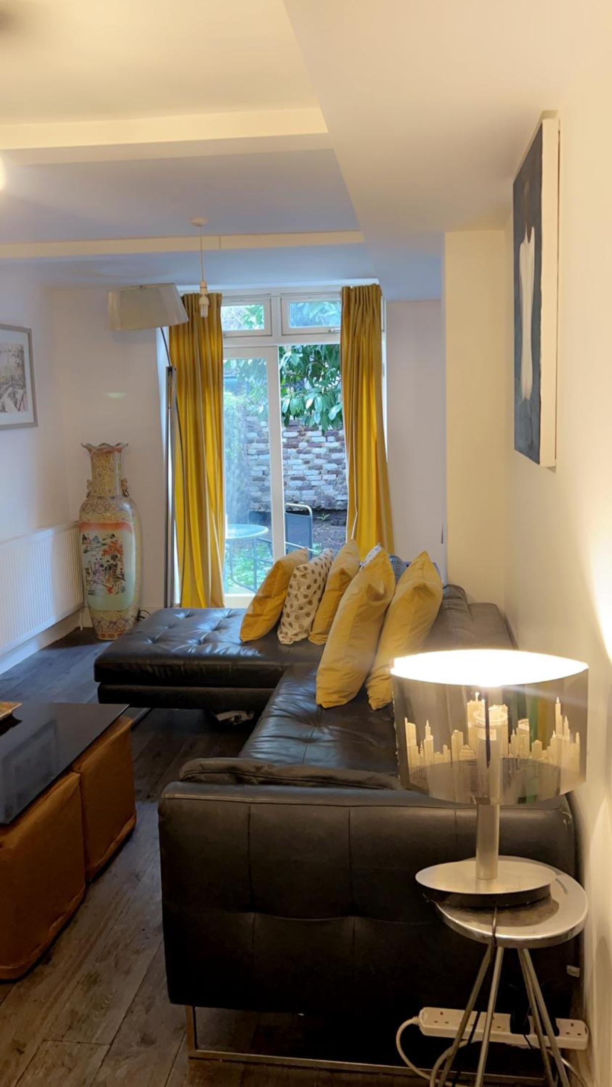 Deluxe Garden Apartment