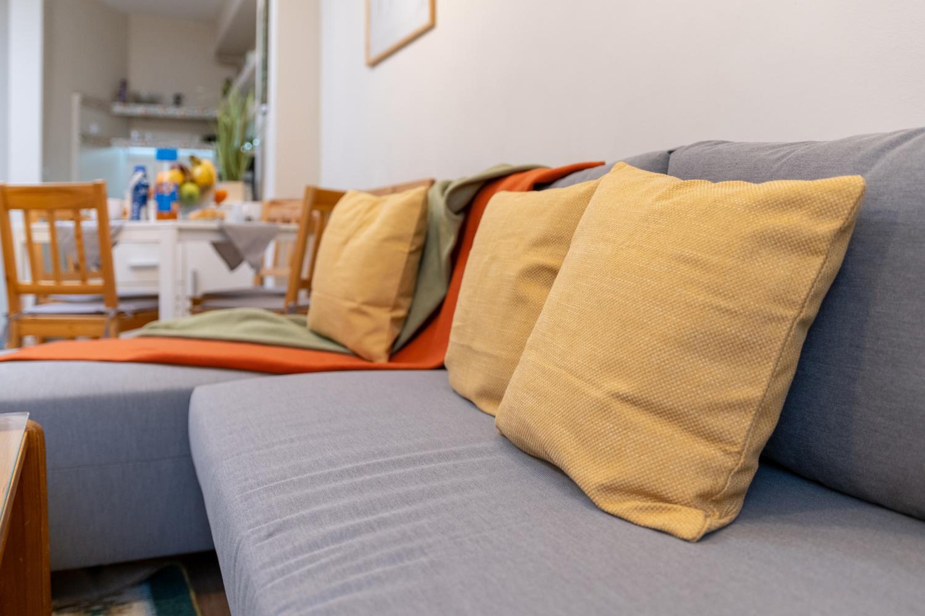 Chic Urban Getaway in City Center by Flat Mаnager