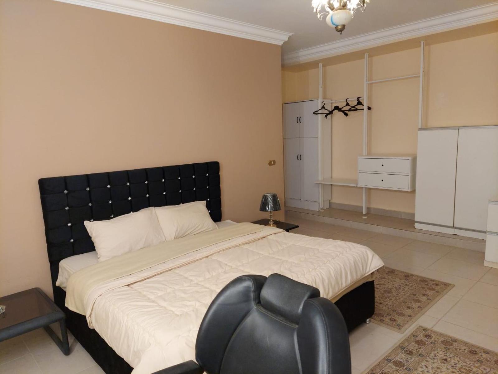 Standalone Duplex with pool&garden families only