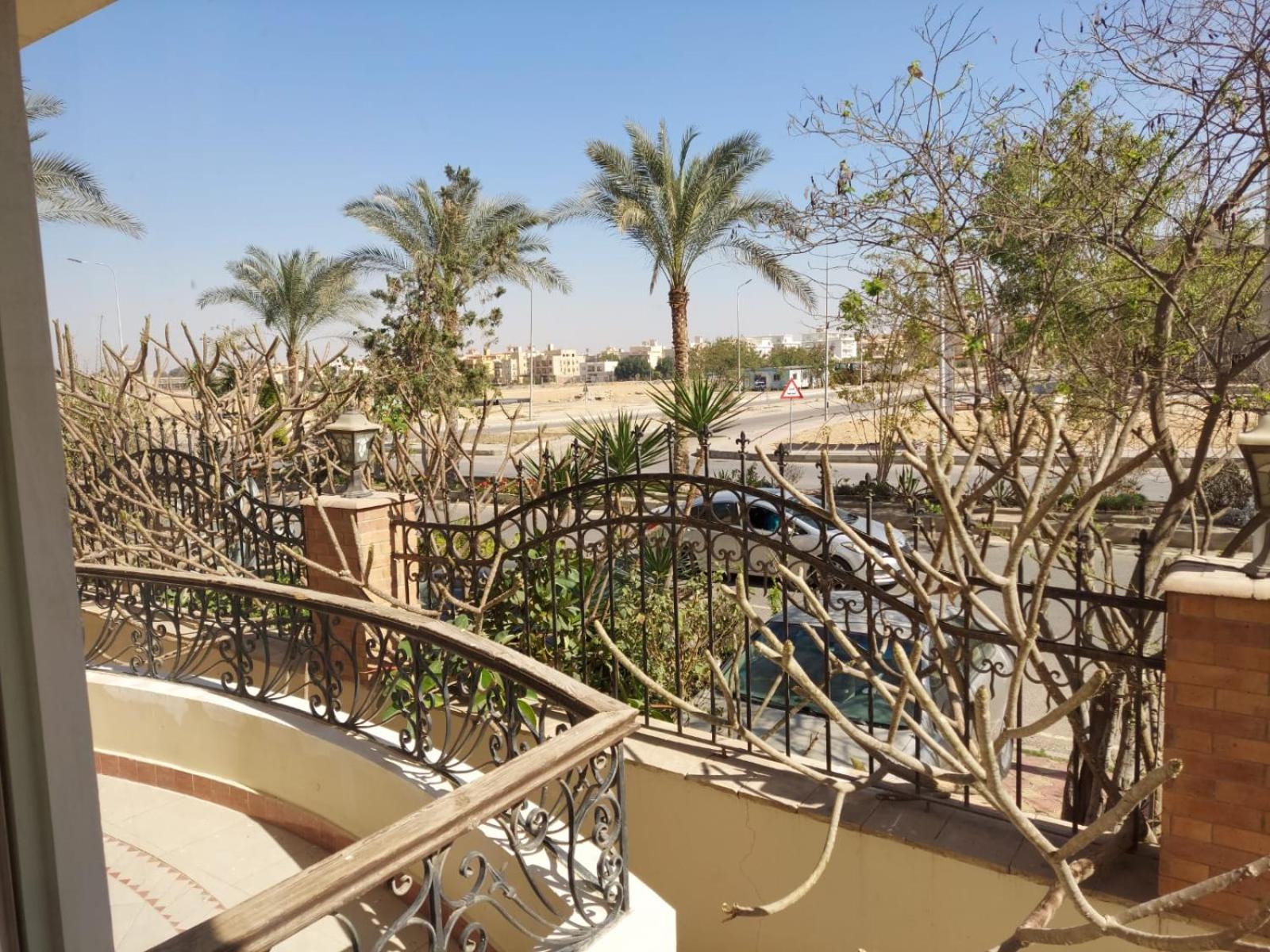Standalone Duplex with pool&garden families only