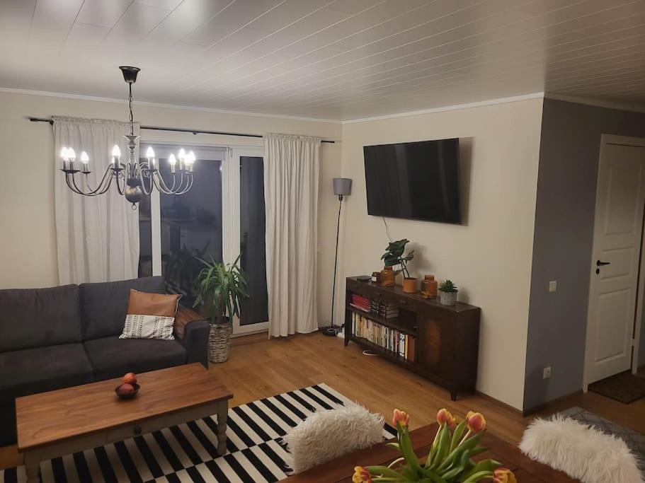 Hubane majake Kärdla südames ootab külalisi!