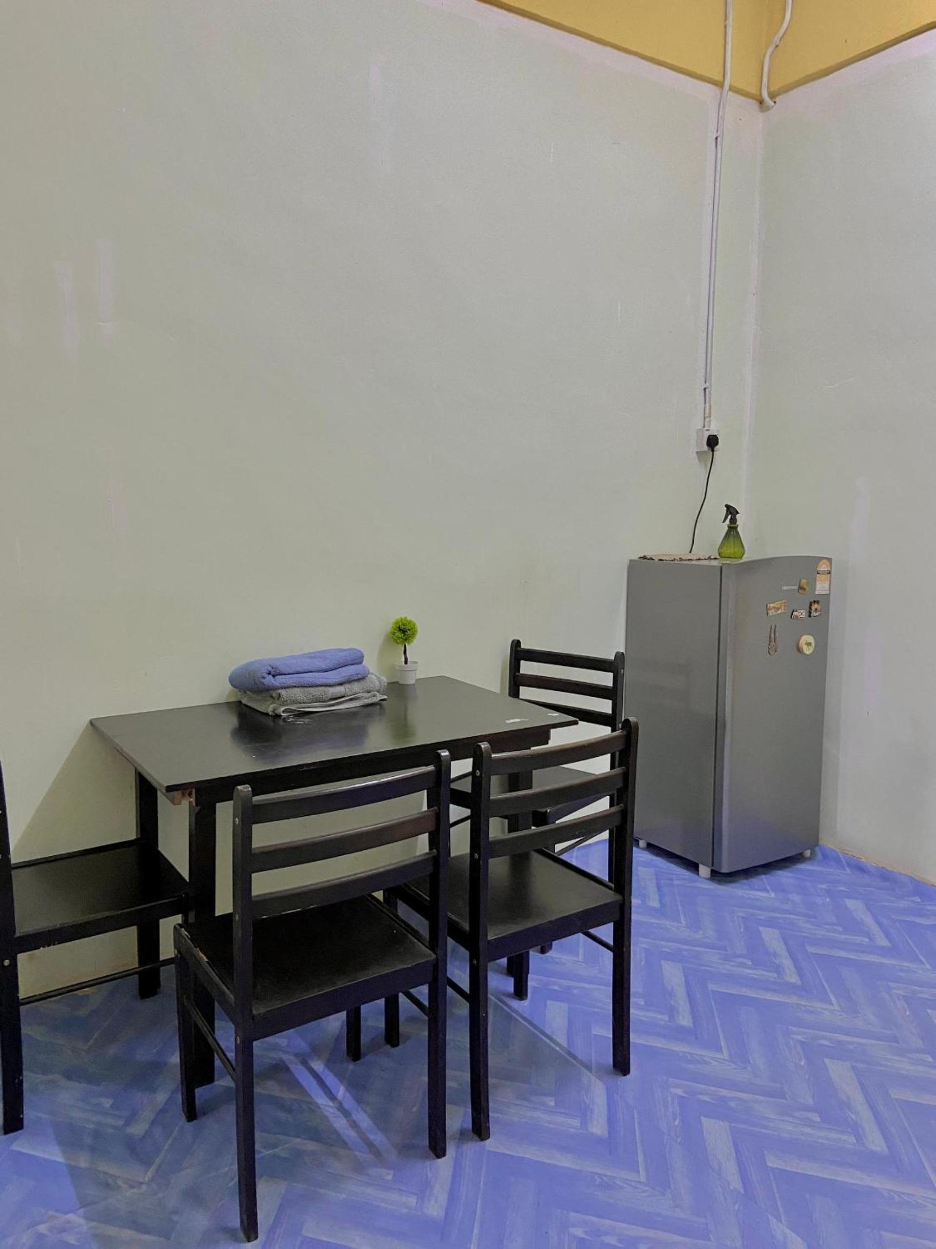 umi homestay batu buruk
