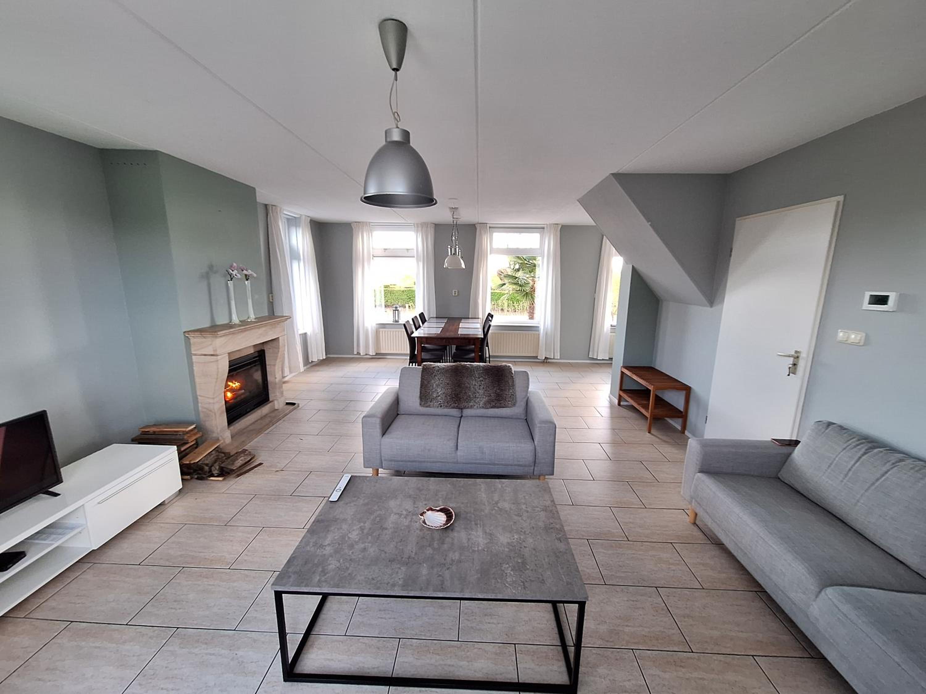 Vrijstaande 5 pers vakantie woning, 3 slaapkamers view 2
