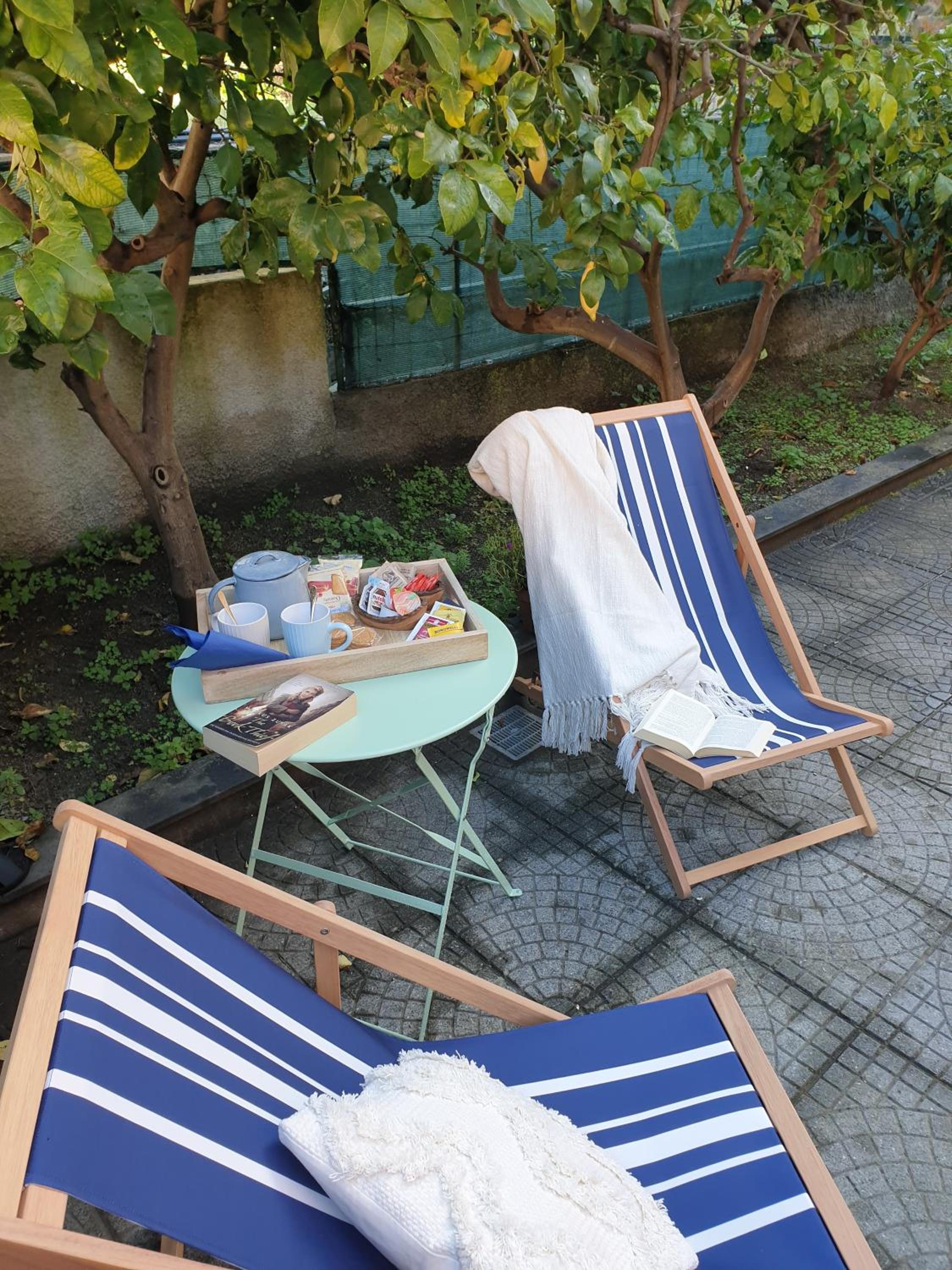 Marty&Olly Luxury Garden Apt photo 3
