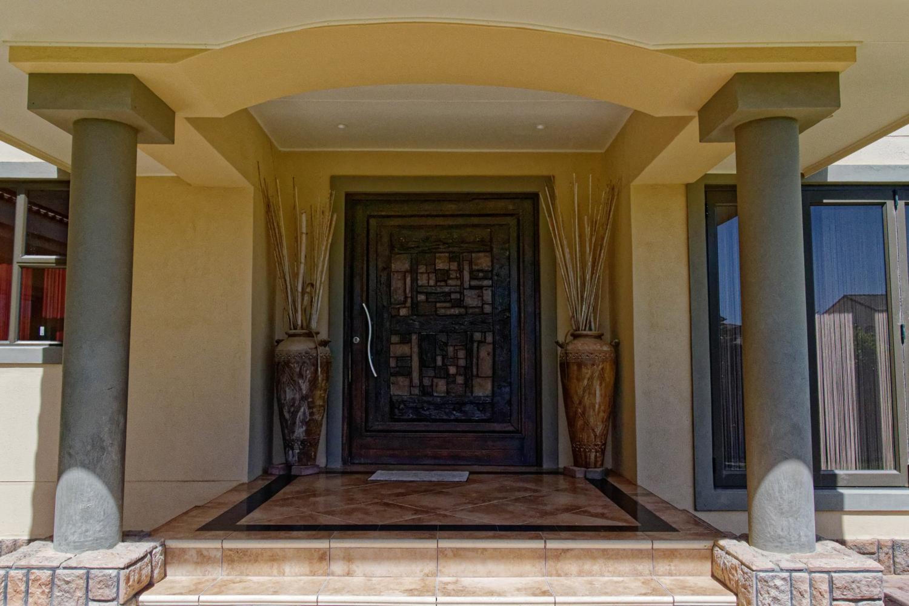 Palazzo Gardens -Self catering Guesthouse view 3
