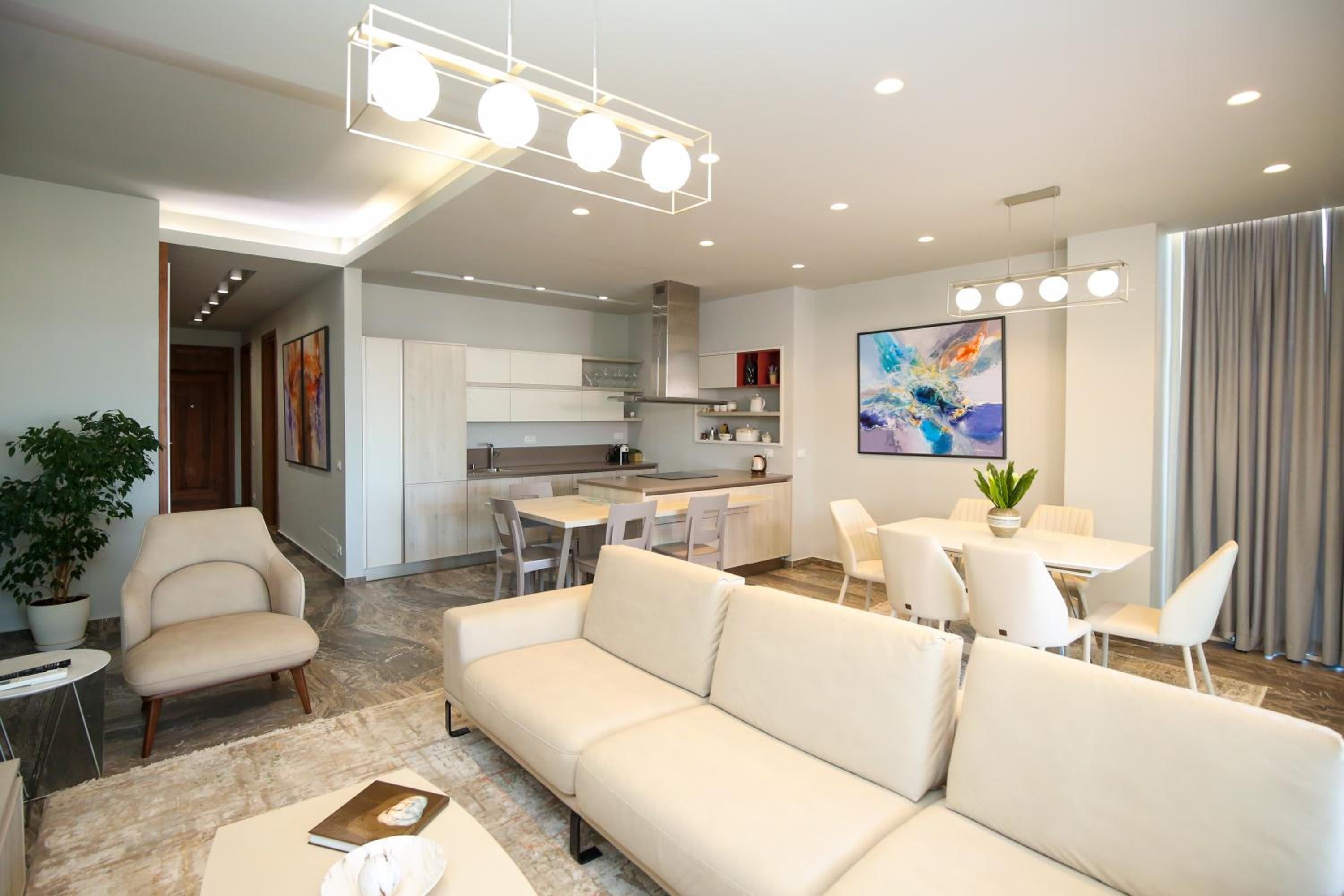 Luxurious 5 Bedroom Beach Villa