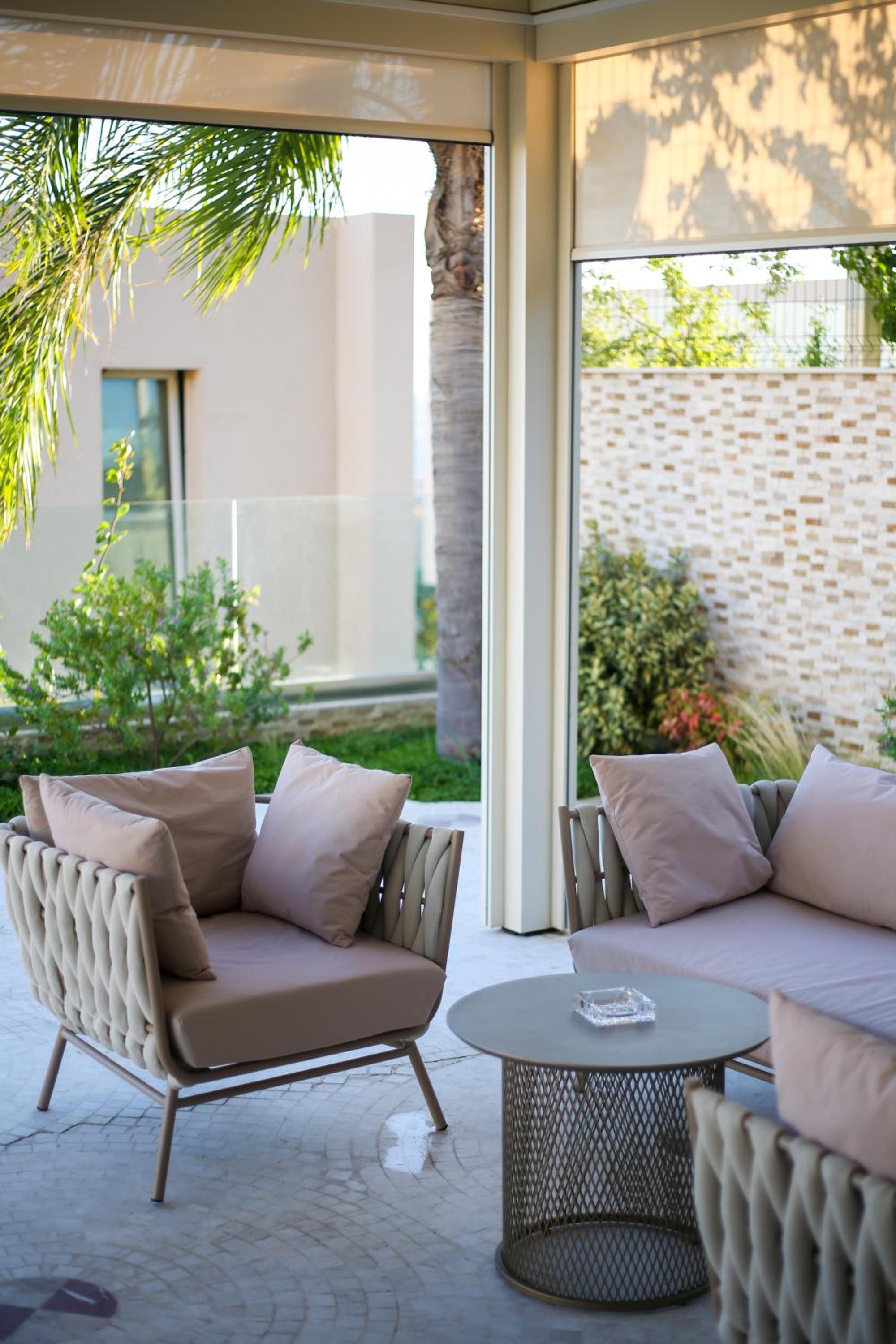 Luxurious 5 Bedroom Beach Villa