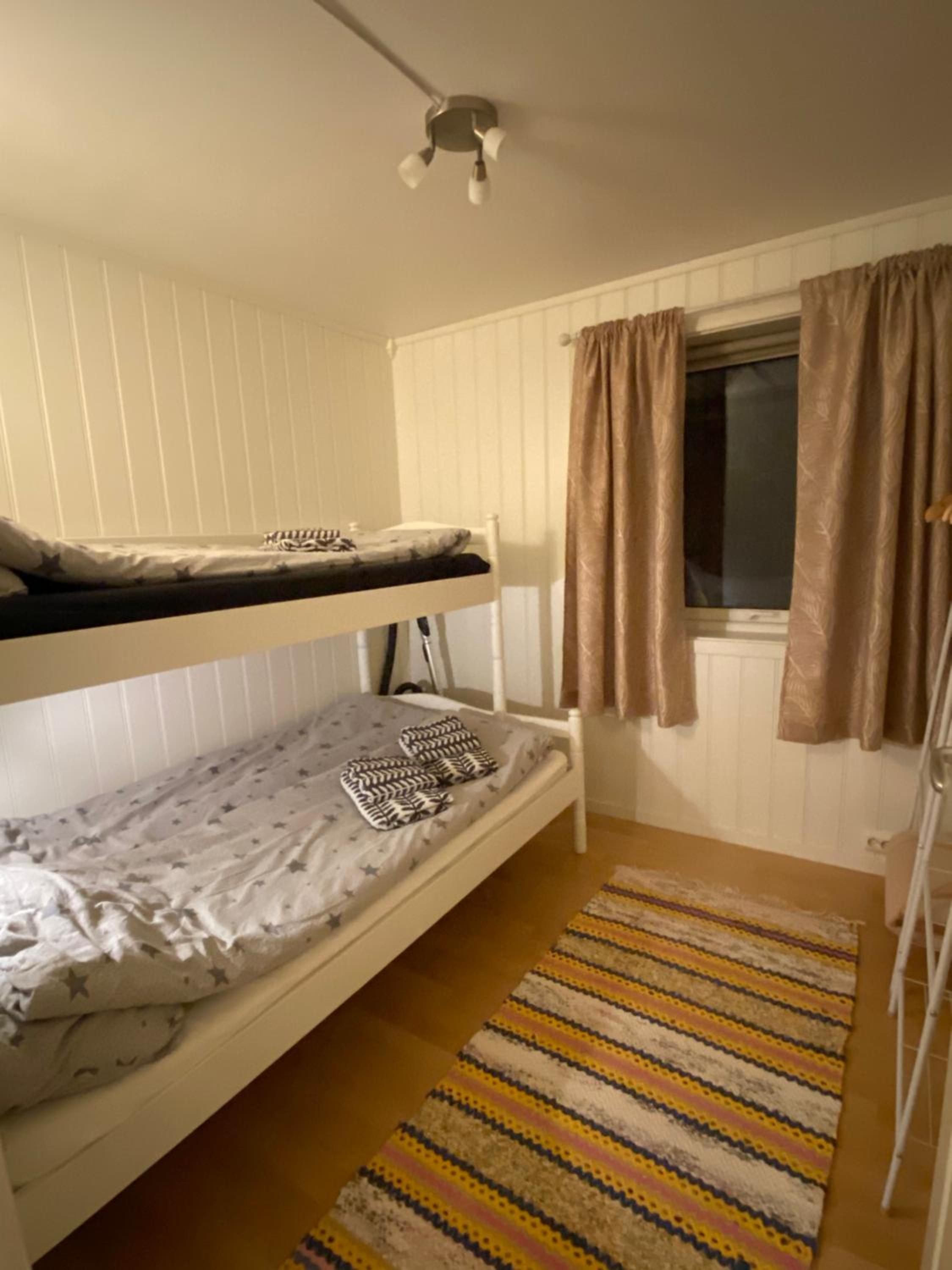 GITTA - privat appartment with glass patio and free parking