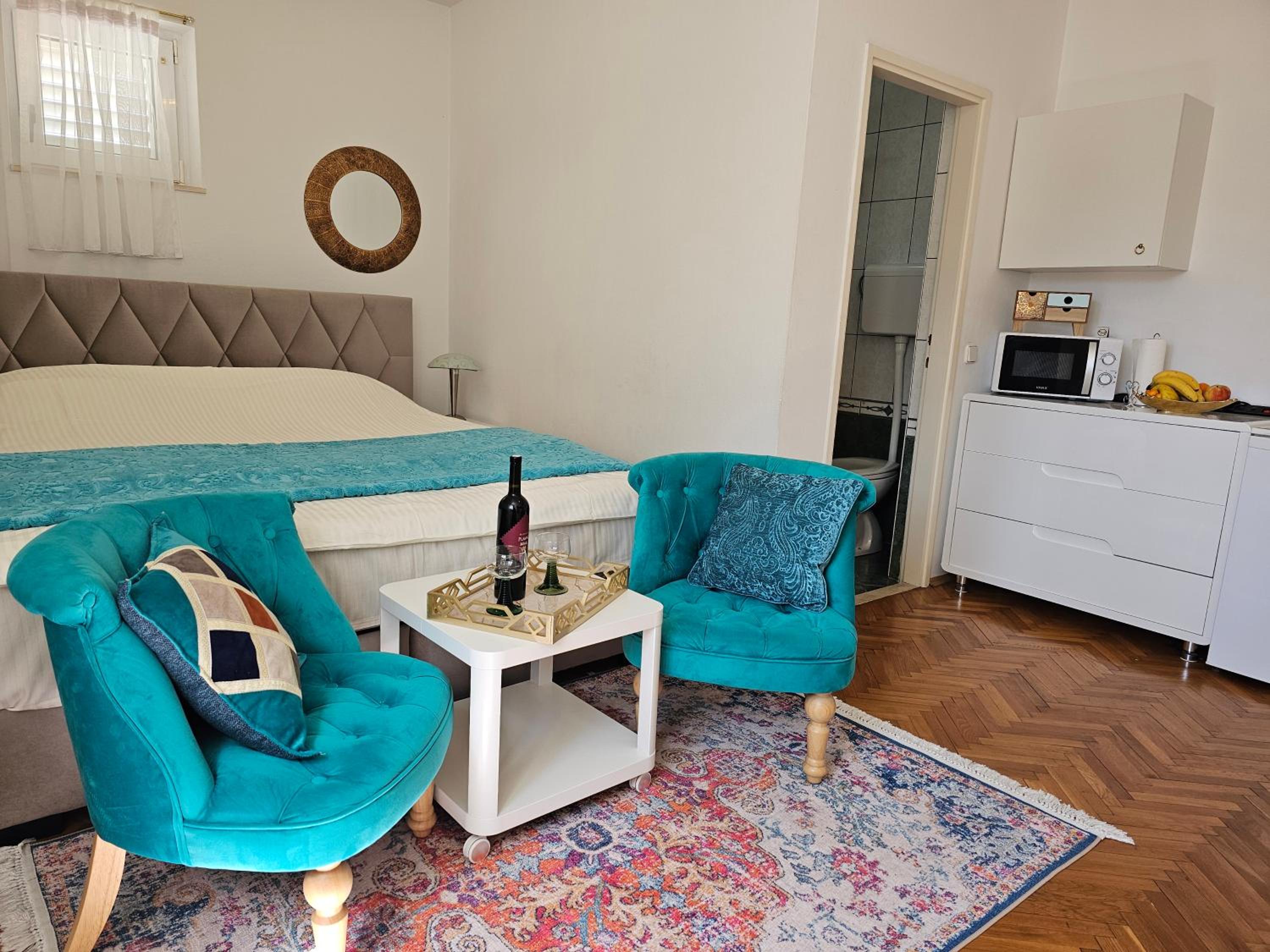 Adria Apartments and Rooms