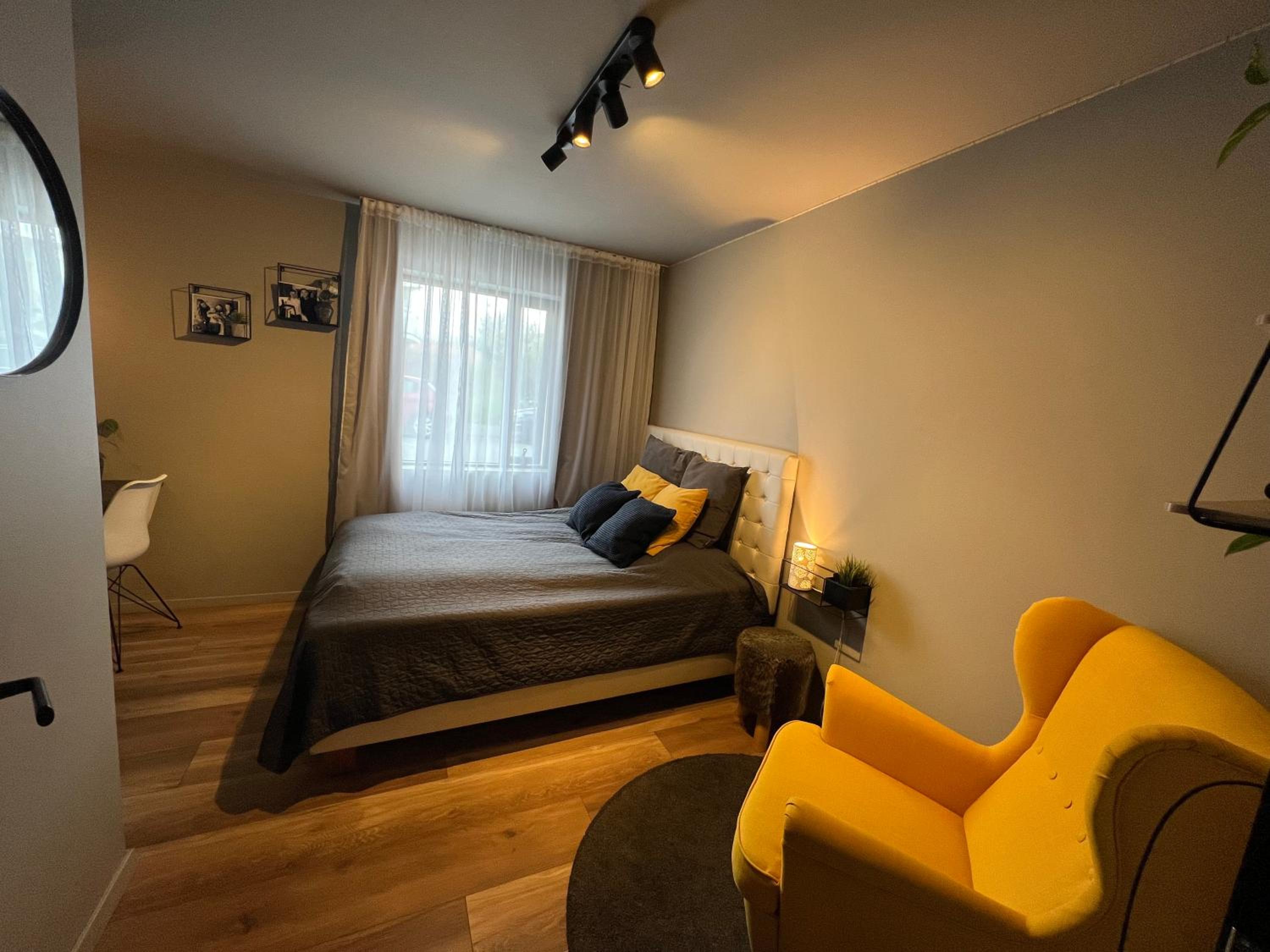 B17 Apartment