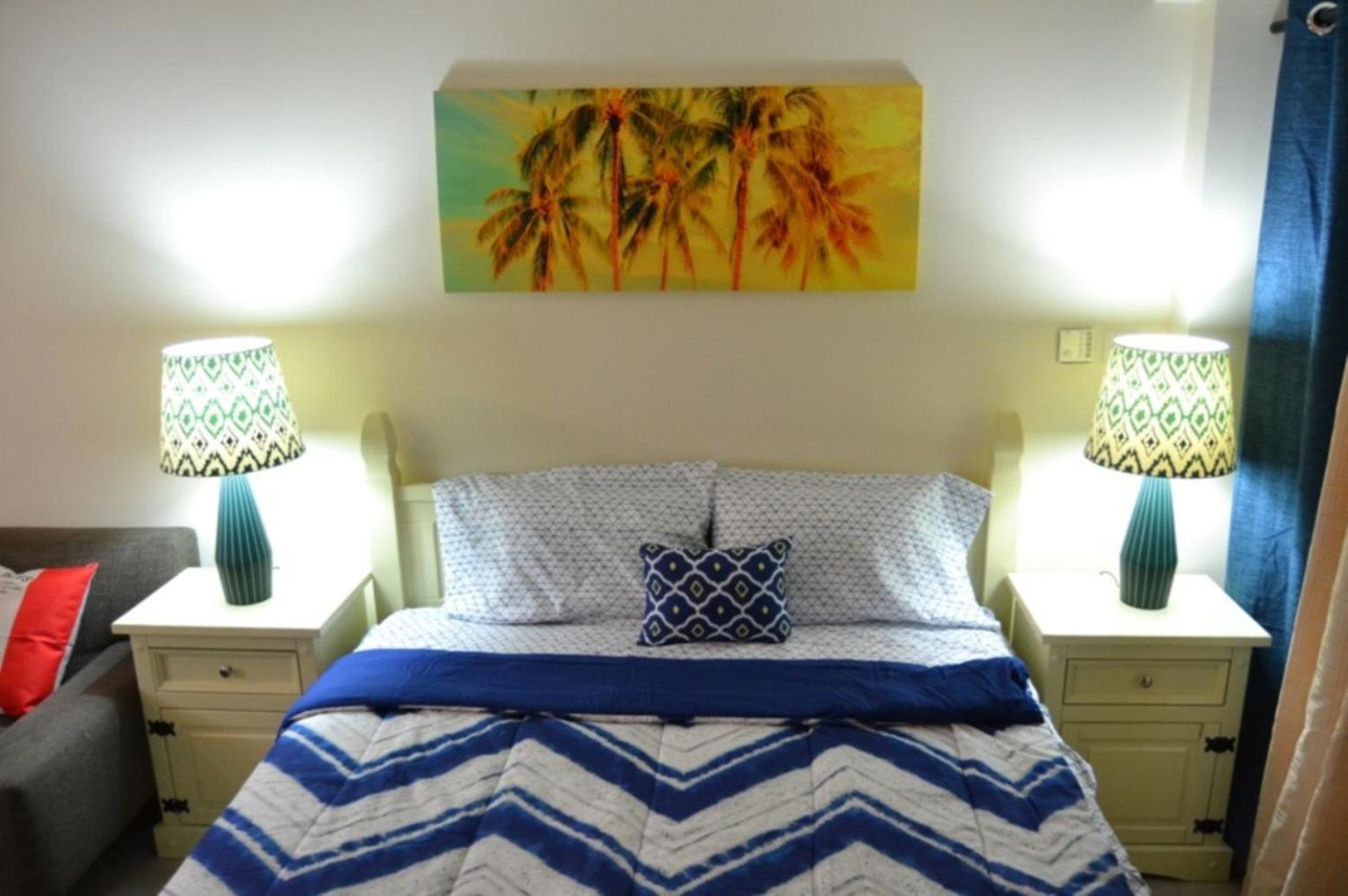 Click Stay - JLT - Entire Studio & Balcony Lakes view Apartment -AM