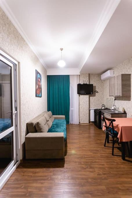 Apartment 4 view 5