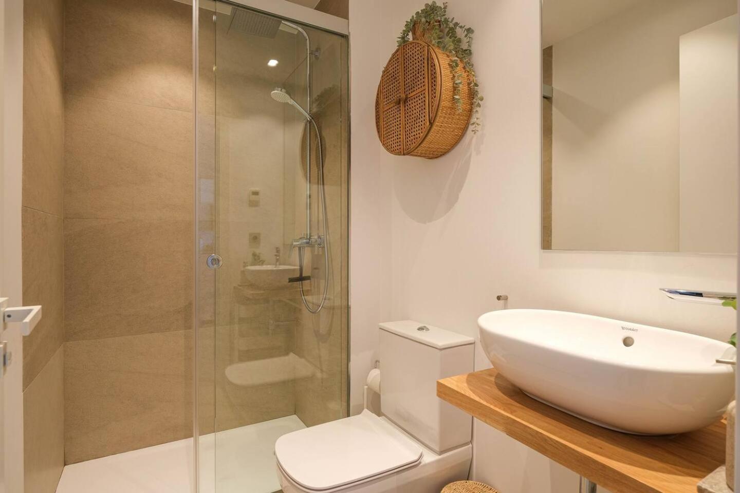 Med Two luxury apartment with sea view view 4