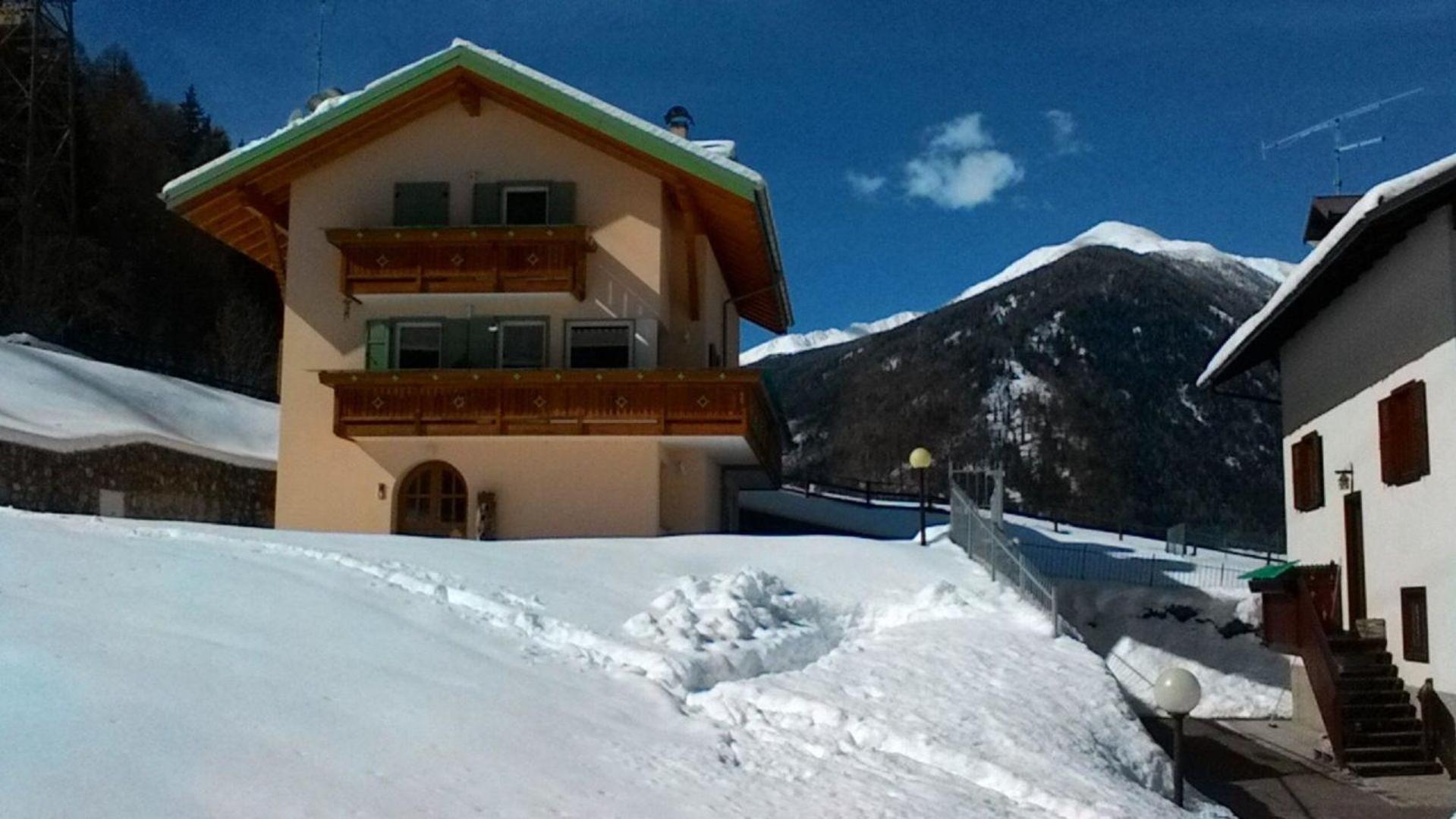 Haus Alice In Pellizzano view 2