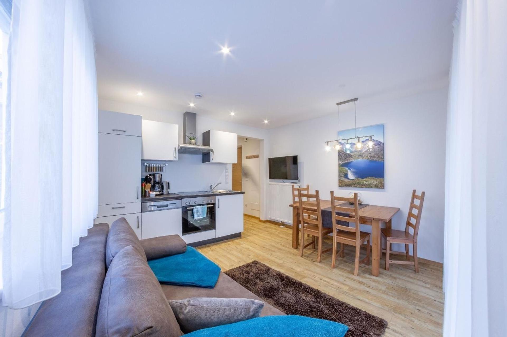 Schöne Ferienwohnung in Sankt Leonhard In Passeier mit Terrasse view 5