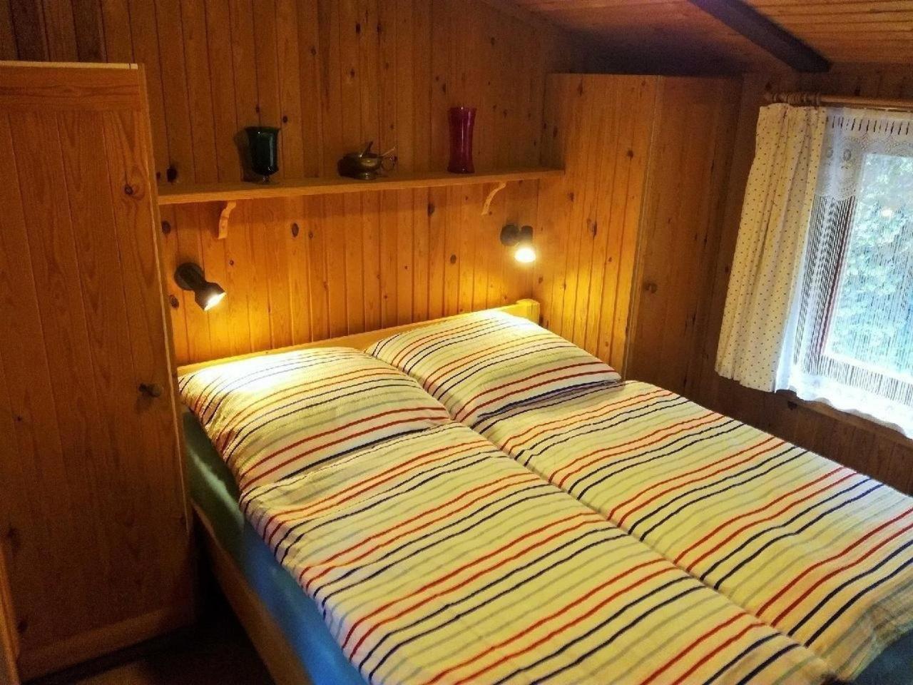 Freistehendes Ferienhaus in Rott mit eigenem Garten, schöner Weitblick, Klimaanlage, Sauna und Kamin