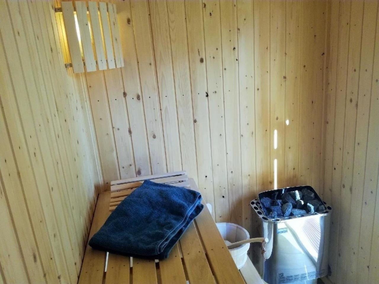 Freistehendes Ferienhaus in Rott mit eigenem Garten, schöner Weitblick, Klimaanlage, Sauna und Kamin
