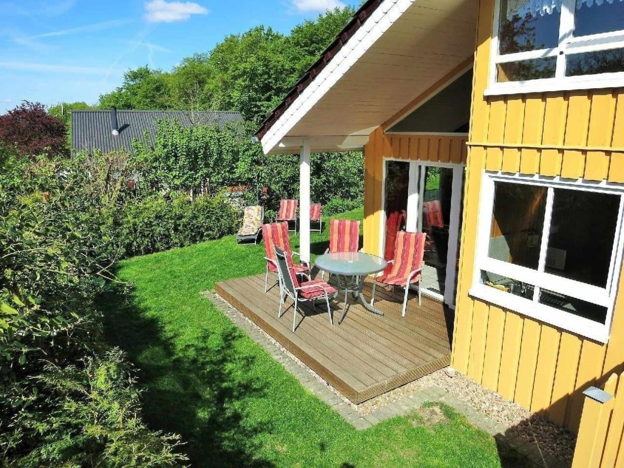 Gemütliches Ferienhaus Alissa für 5 Personen mit Sauna und Kaminofen von Privat im Ferienpark Extert
