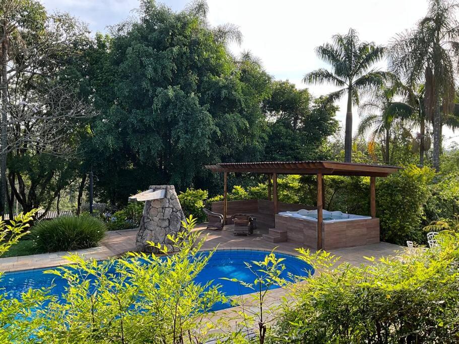 Chácara dos Sonhos com Piscina e Hidromassagem