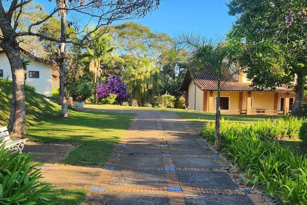 Chácara dos Sonhos com Piscina e Hidromassagem