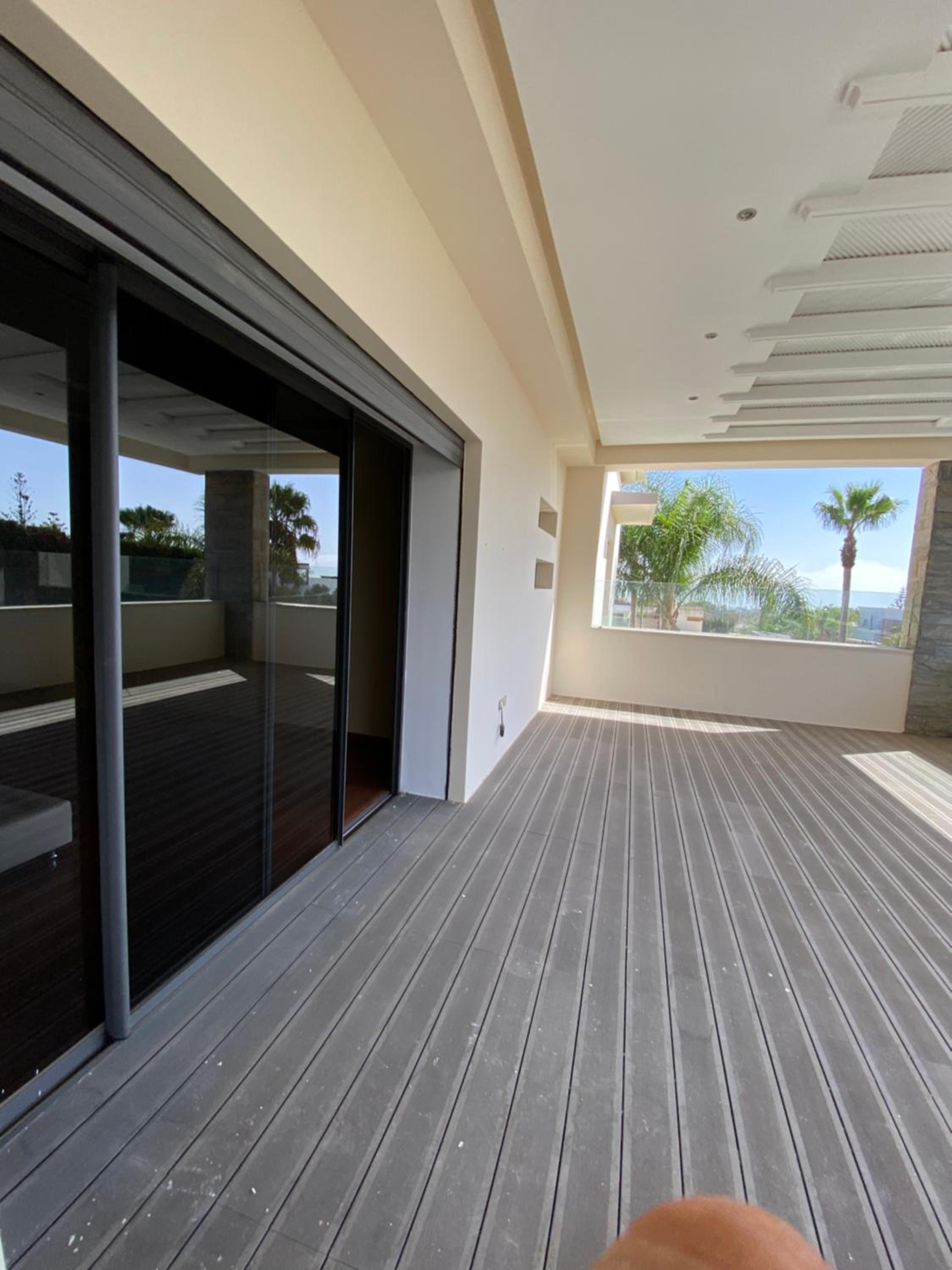 Luxurious Villa with 5 Bedrooms in Agadir view 4