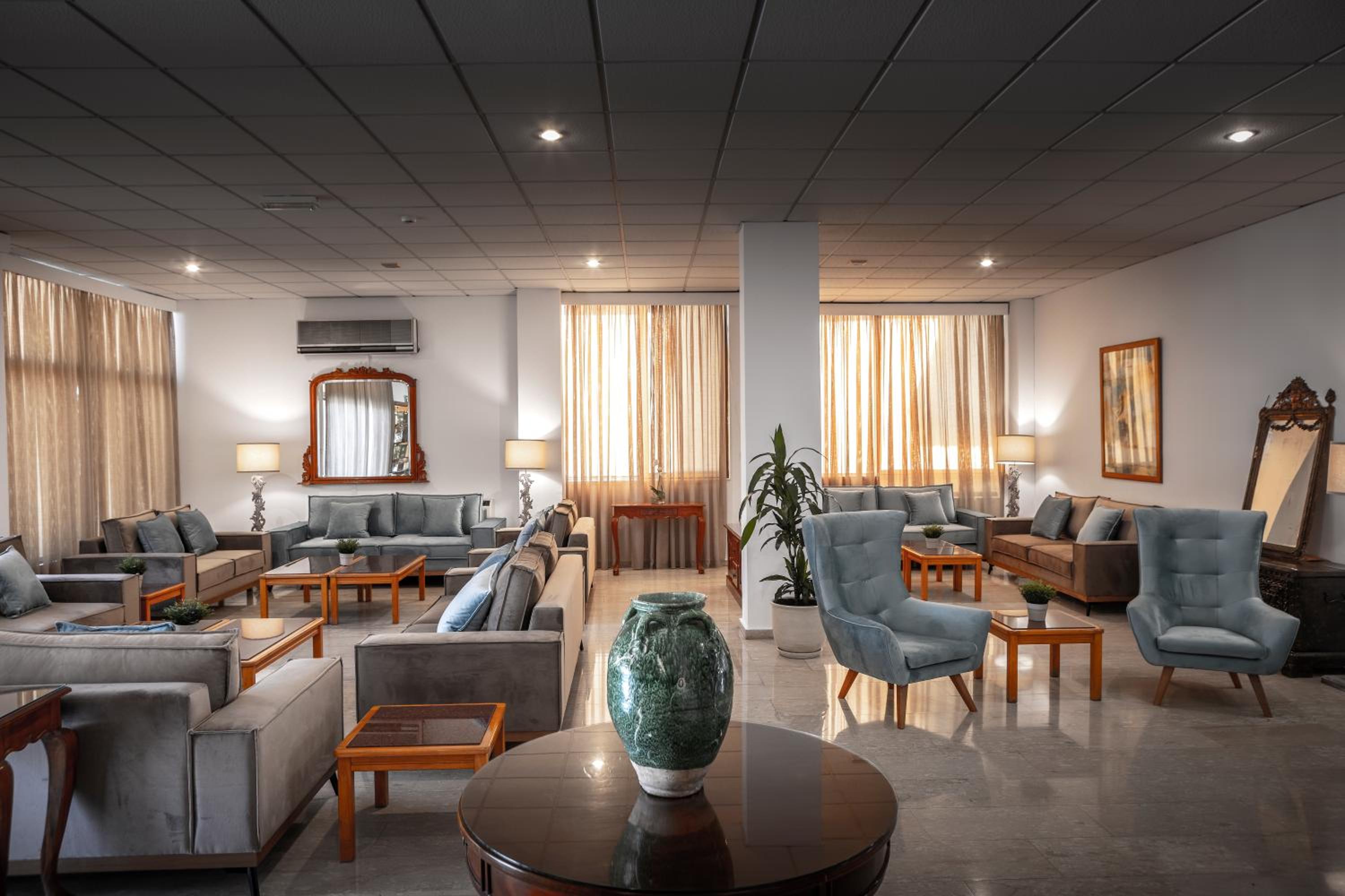Stephanos Hotel Apartments