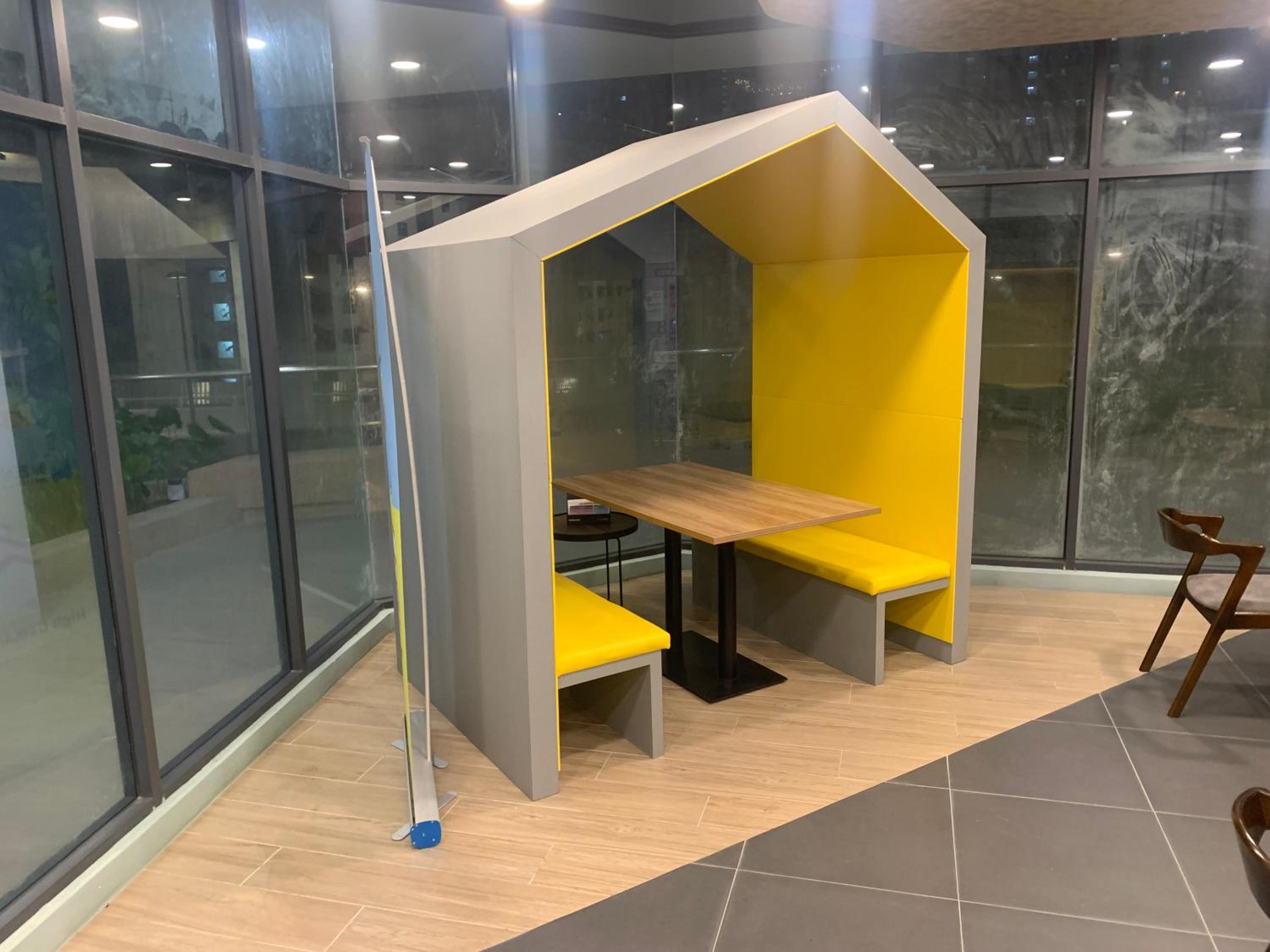 Studio KLCC Bukit bintang LRT