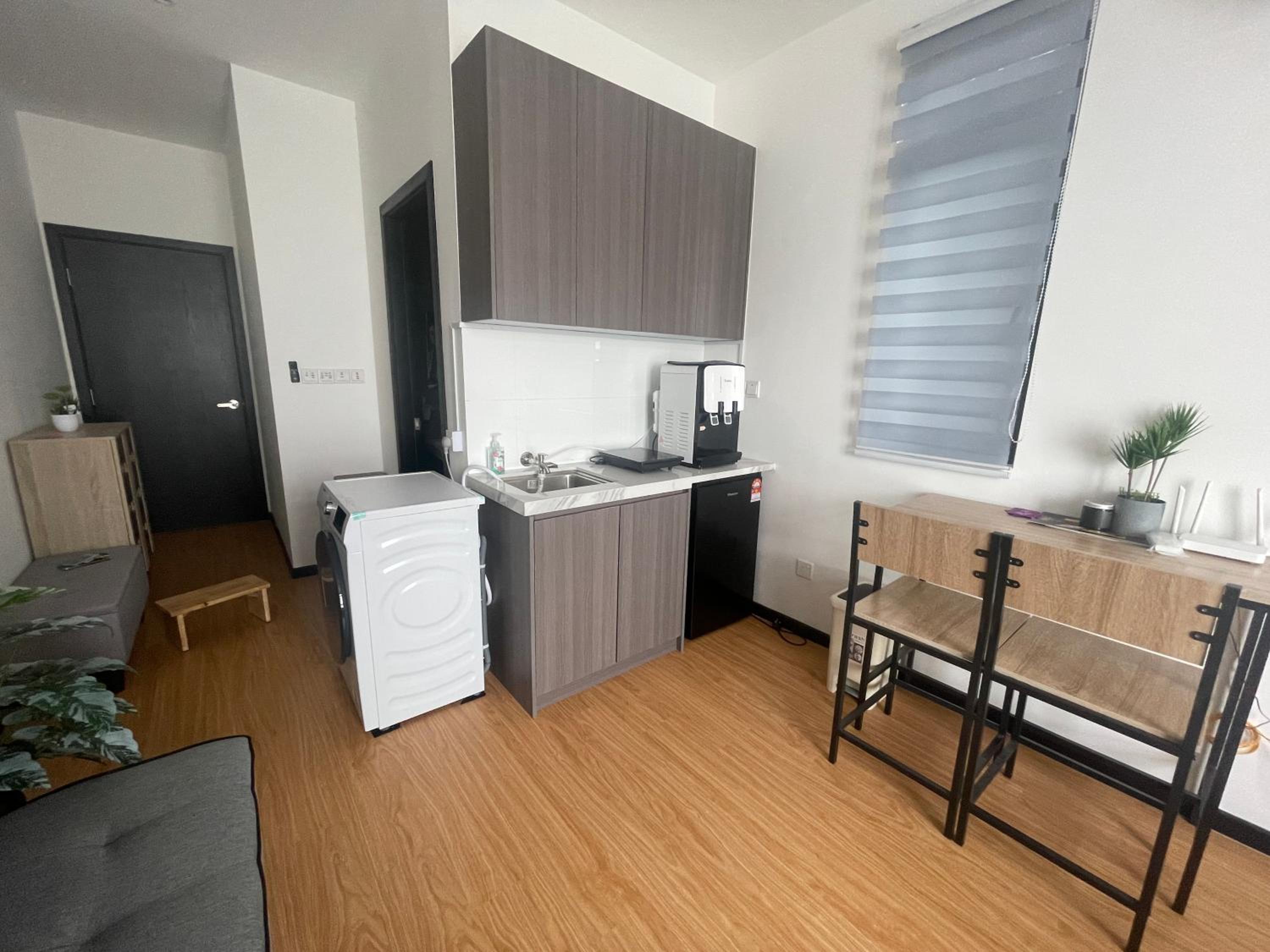 Studio KLCC Bukit bintang LRT