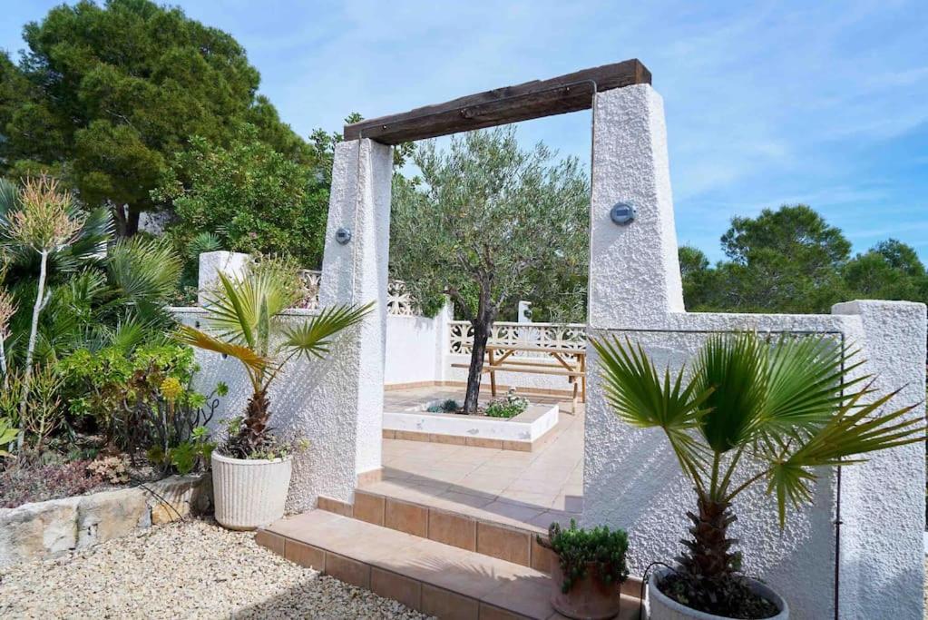 Villa with spectacular vieuw and swimmingpool.