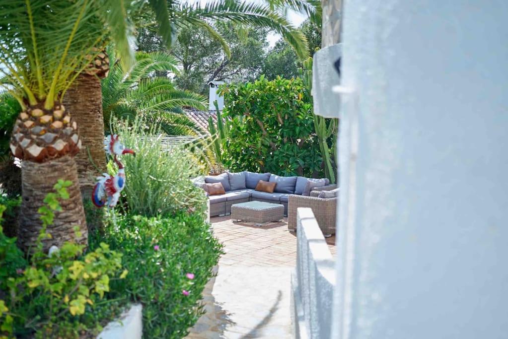 Villa with spectacular vieuw and swimmingpool.