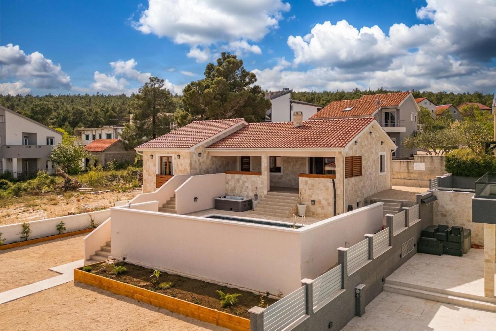 Ferienhaus in Pridraga mit Privatem Pool