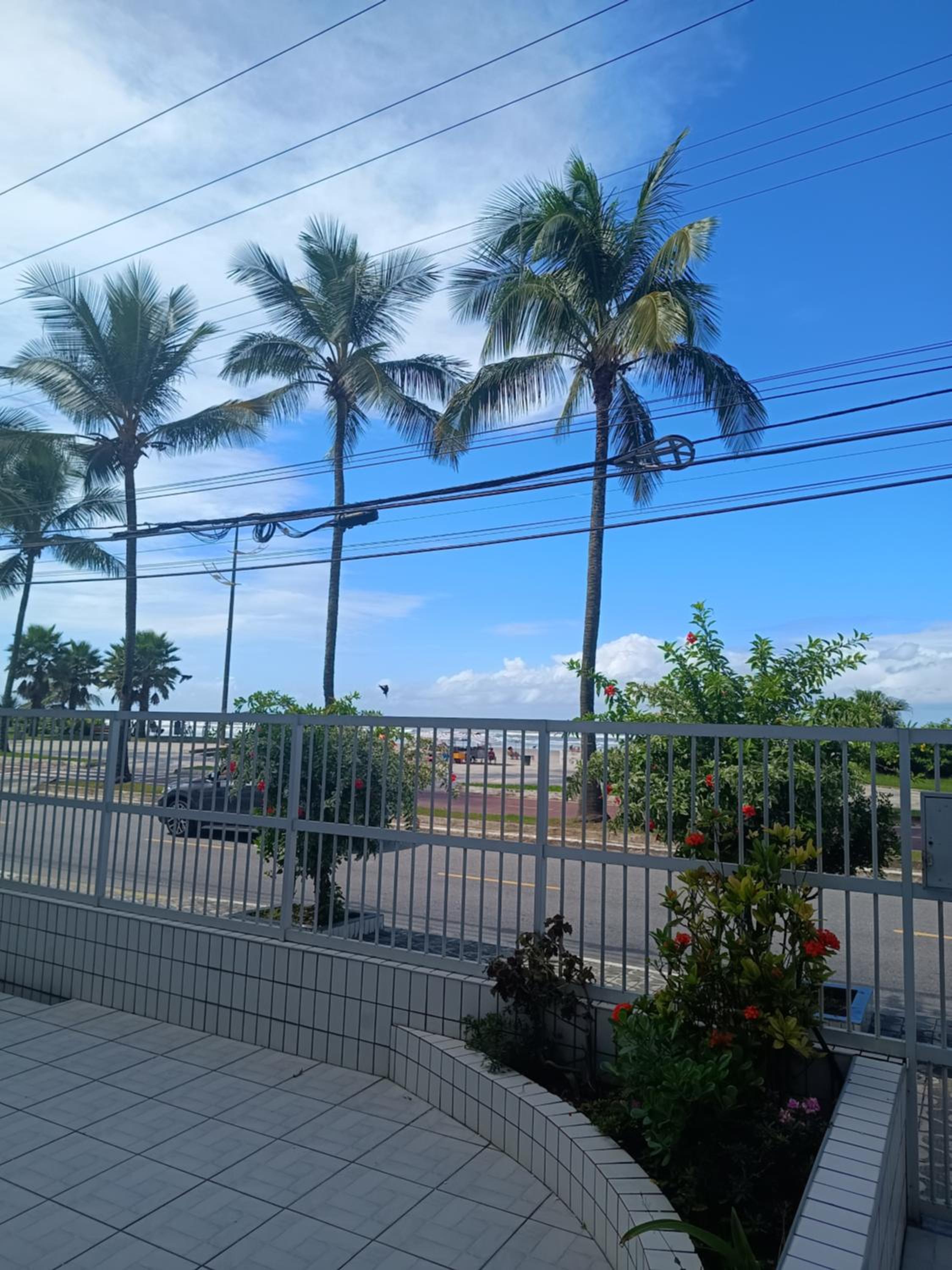 Apartamento pé na areia Vila Caiçara