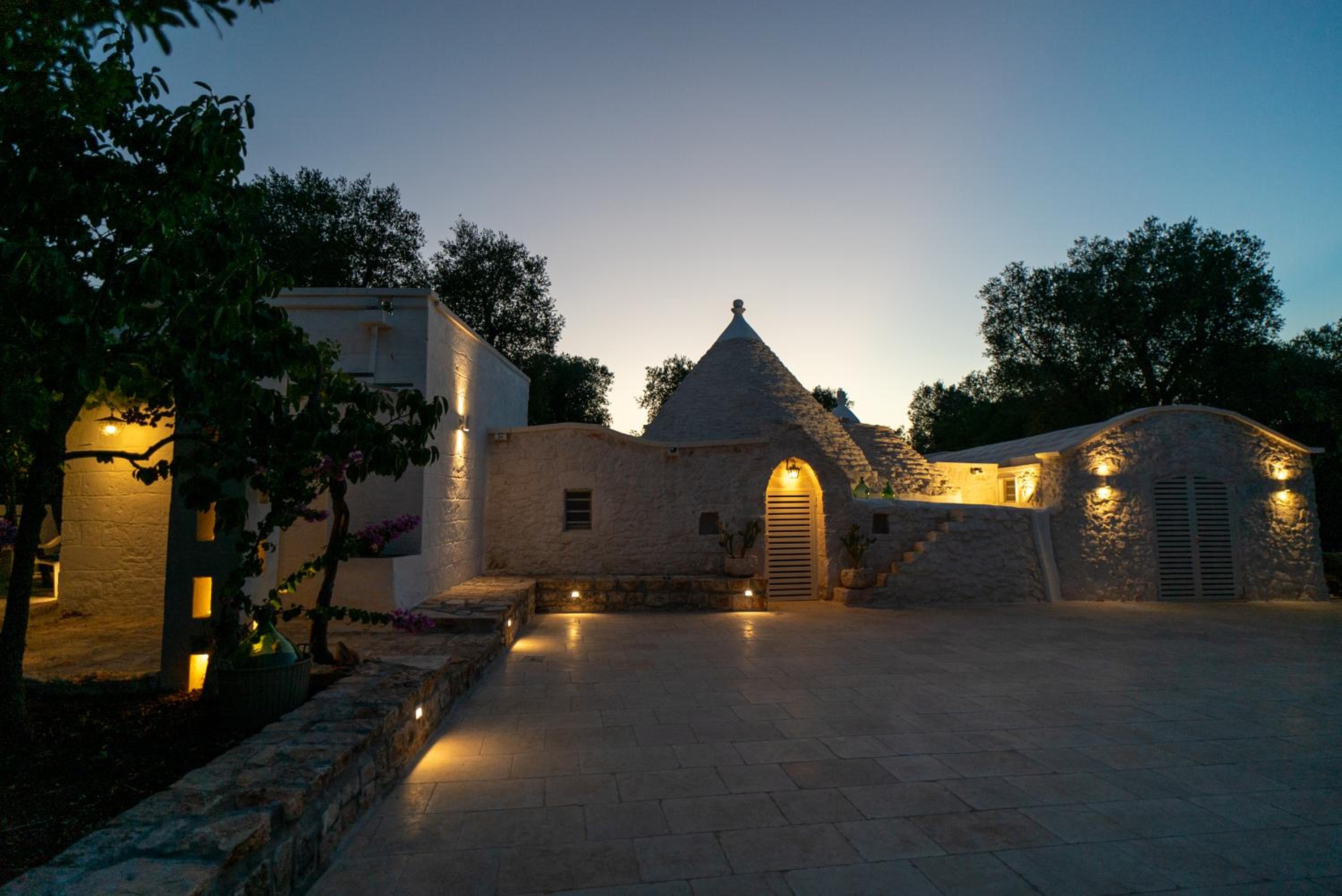 Trullo Starbax