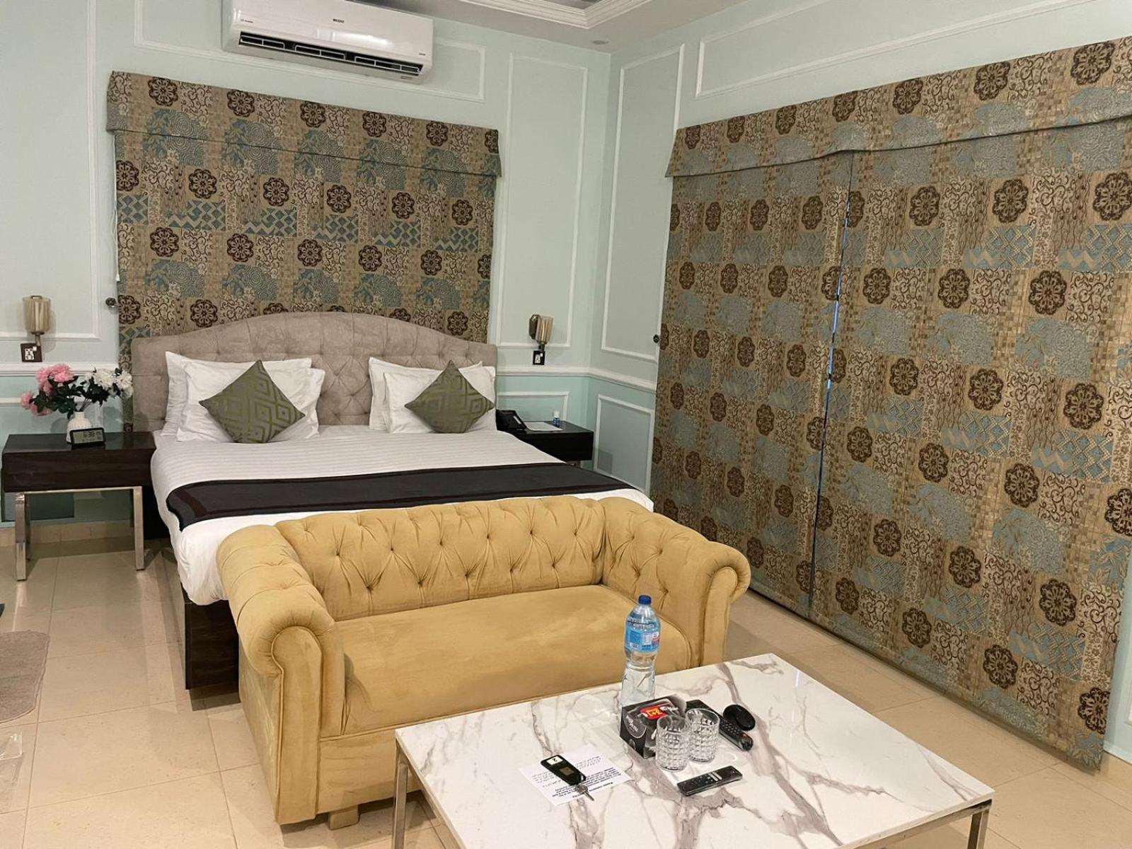 Riviera Courtyard Guest House Islamabad