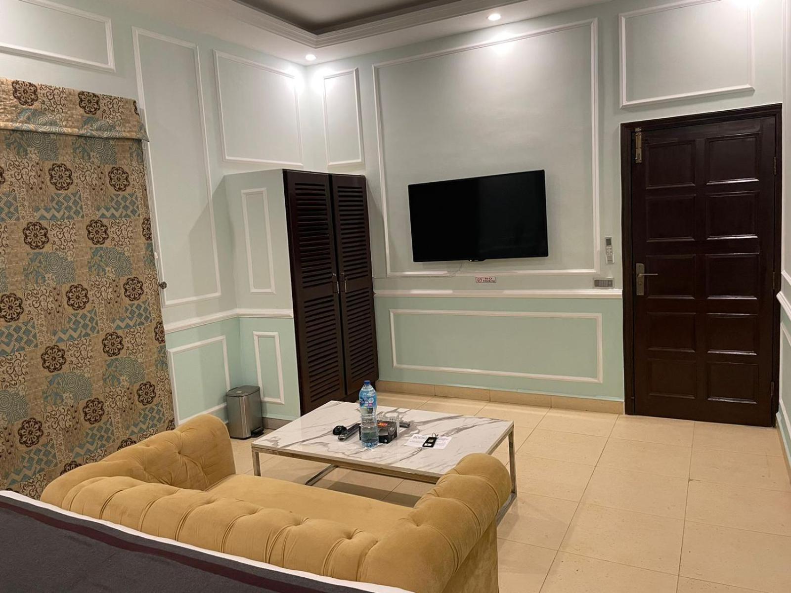 Riviera Courtyard Guest House Islamabad