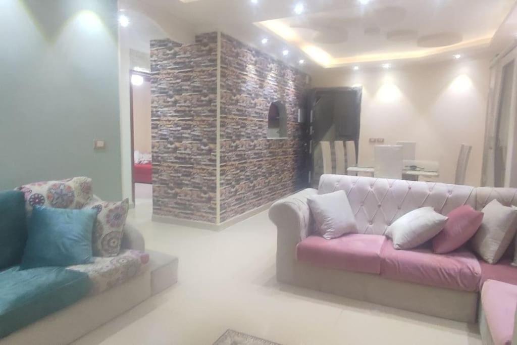Apartment near downtown and airport