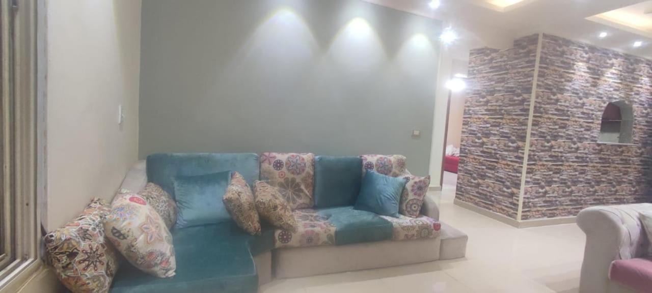 Apartment near downtown and airport