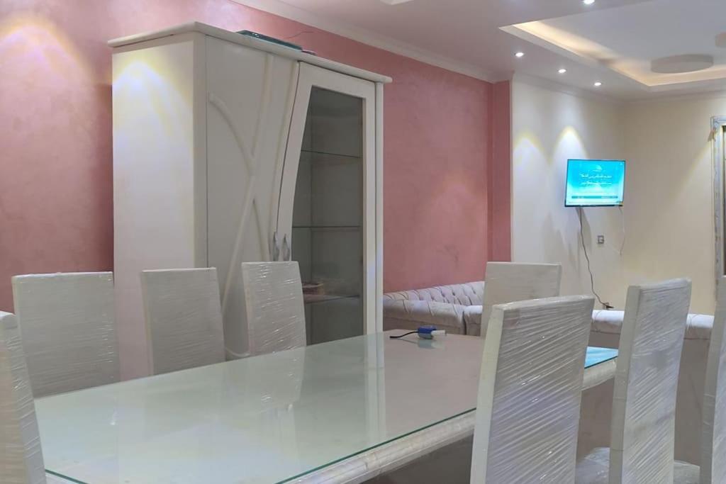 Apartment near downtown and airport
