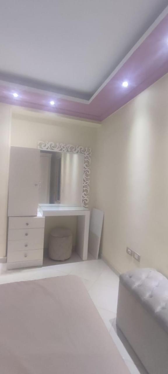 Apartment near downtown and airport