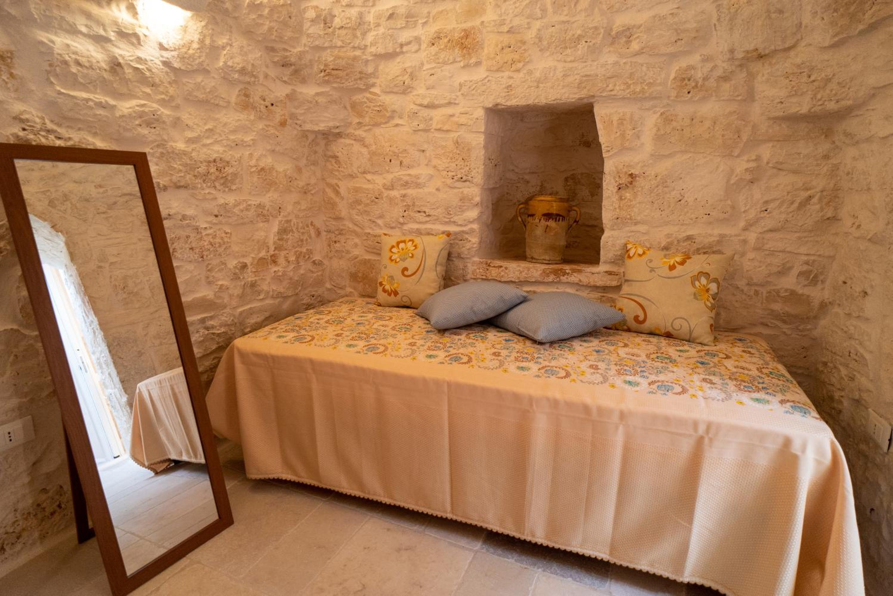 Trullo Starbax