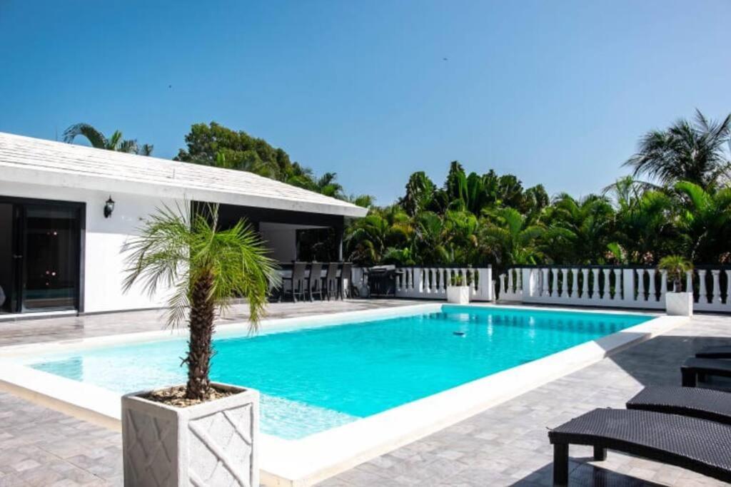 Spacious 5 bedrooms villa Sosua view 2