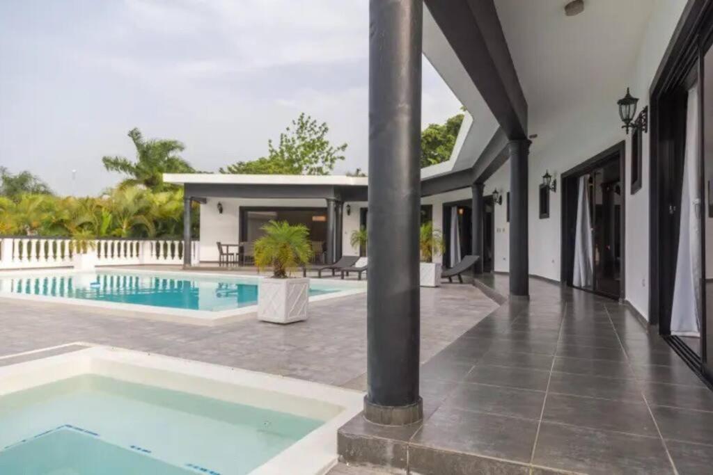 Spacious 5 bedrooms villa Sosua view 3