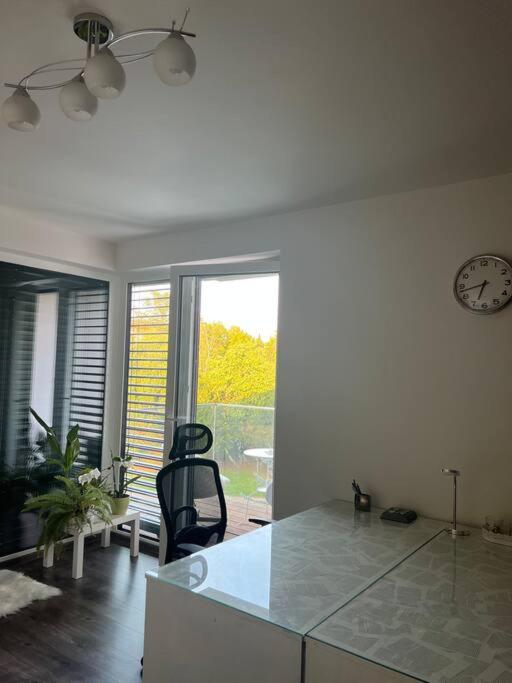 Výnimočný apartmán s parkovaním v centre Banskej Bystrice view 2