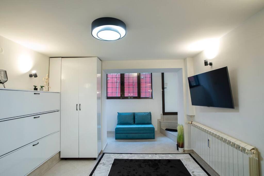 Studio with Courtyard Just Steps Away Vitosha Str