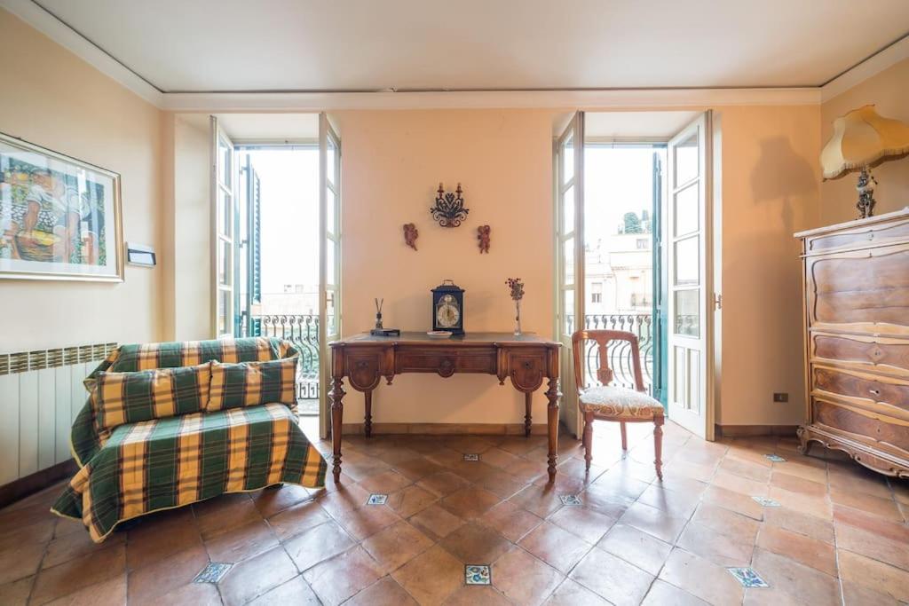 Villa Carla, a charming villa in the center of Taormina view 5