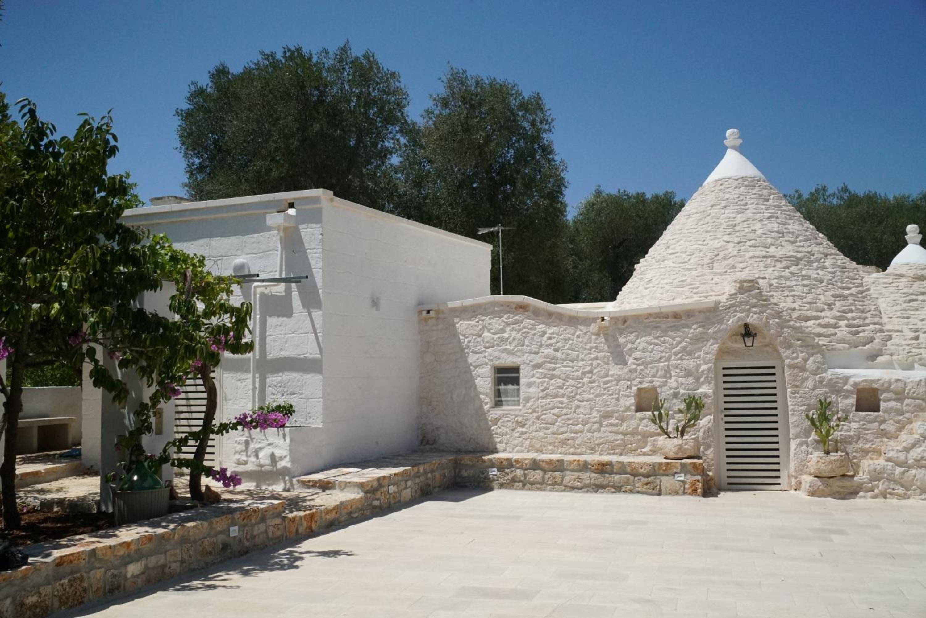 Trullo Starbax