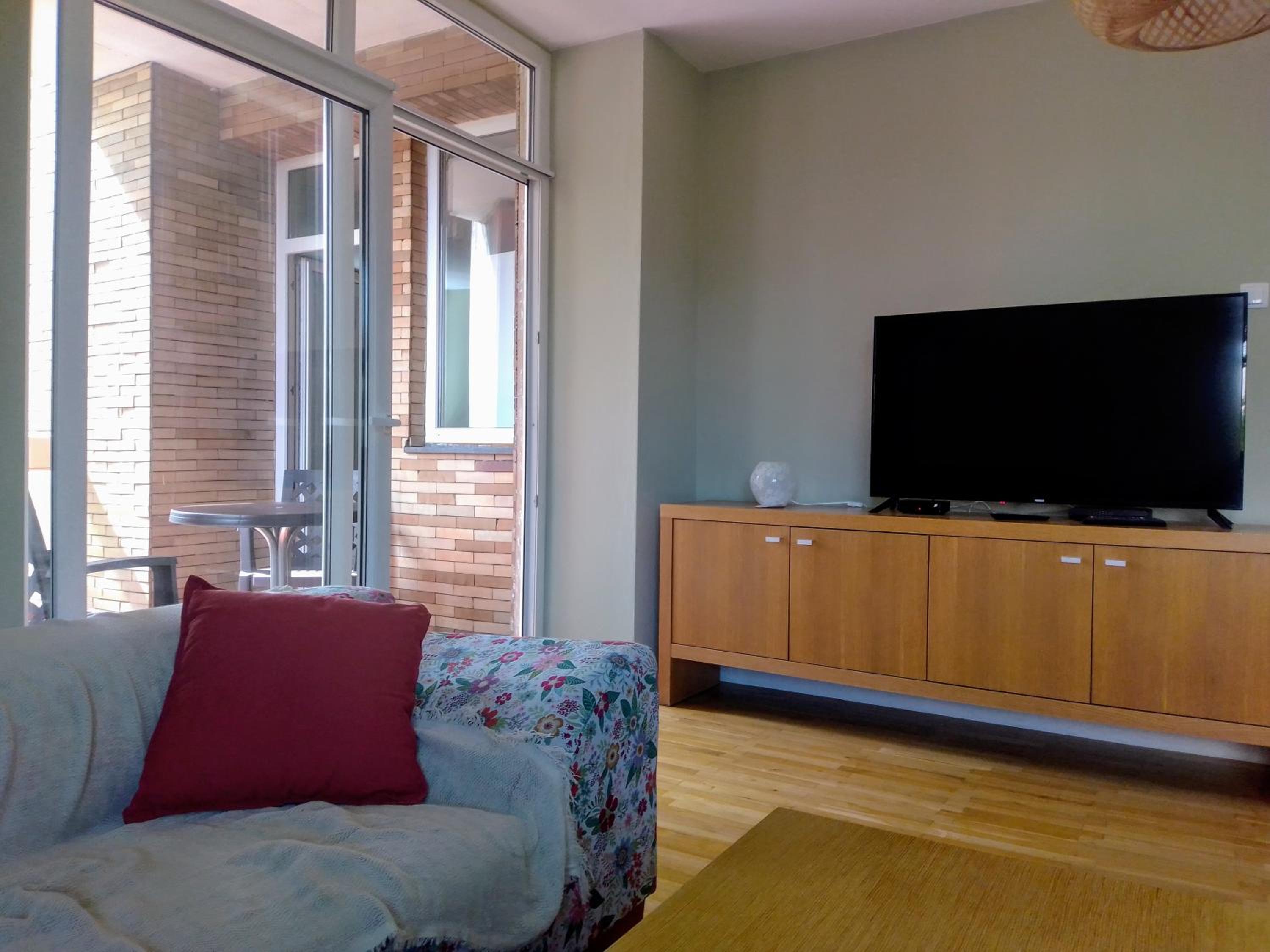 Sunny Center Apartment view 4