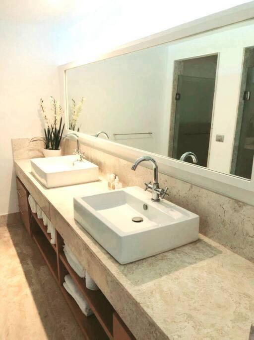 Luxury 2 bedroom Apartment in Mexican 5* Jungle resort setting